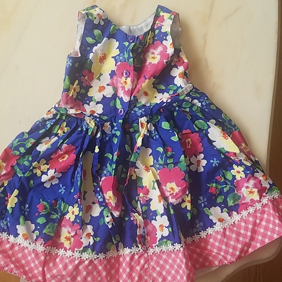 Dress - Picture 2 of 2